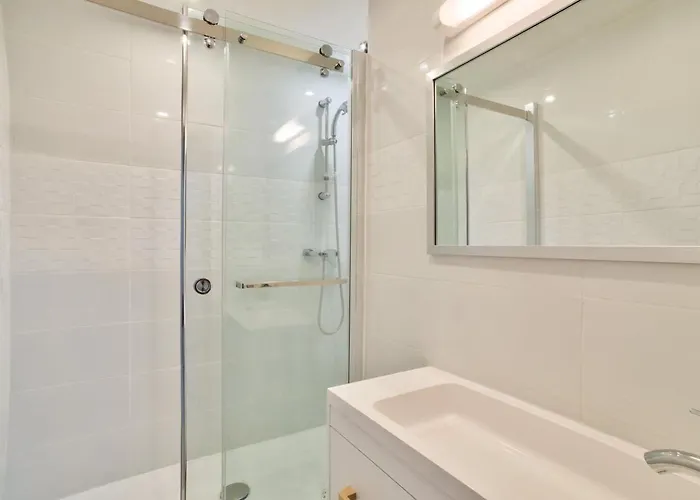 Nidusudest - Spacieux Apartmán