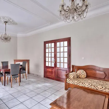 Nidusudest - Spacieux Apartment